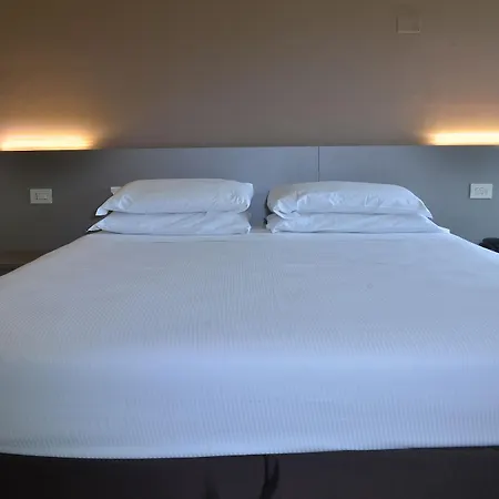 Hotel Th - Casa Leonori