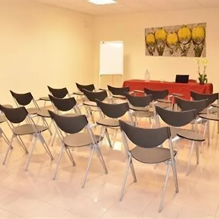 Hotel Th - Casa Leonori 3*