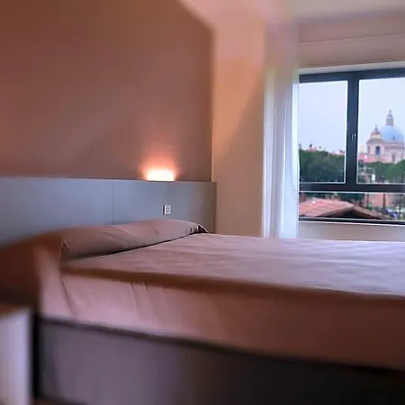 Th - Casa Leonori 3*