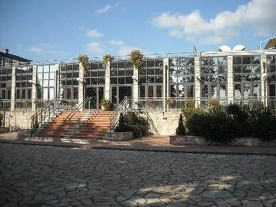 Th - Casa Leonori