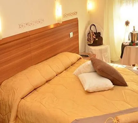 Hotel Th - Casa Leonori