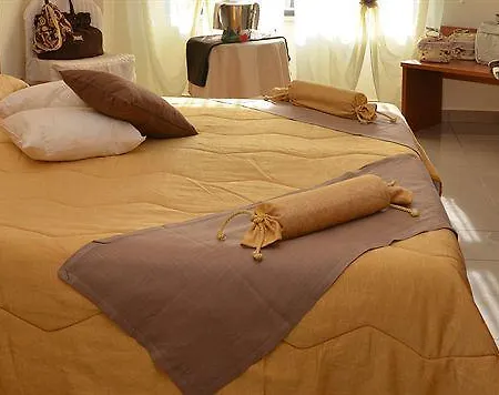 Th - Casa Leonori 3* Ассизи