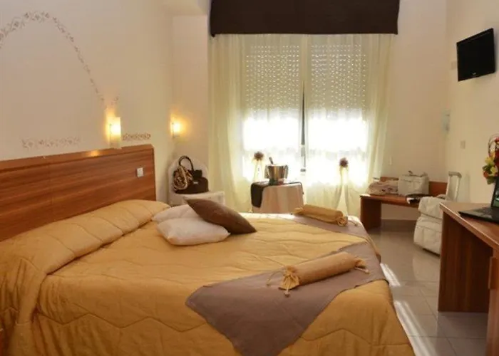 Hotel Th - Casa Leonori 3*