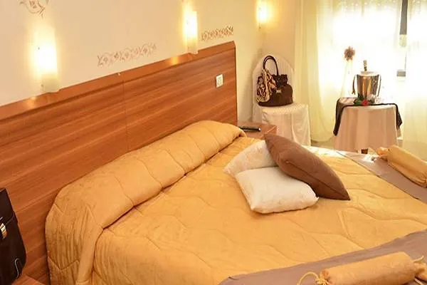 Hotel Th - Casa Leonori